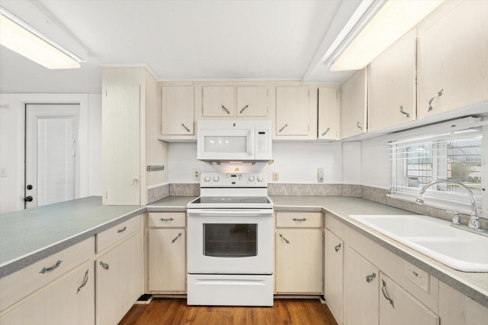 GOLF LAKES RESIDENTS CO-OP - Residential