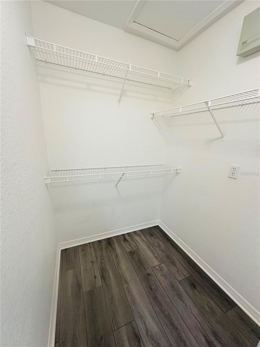 AZUR/METROWEST - Residential