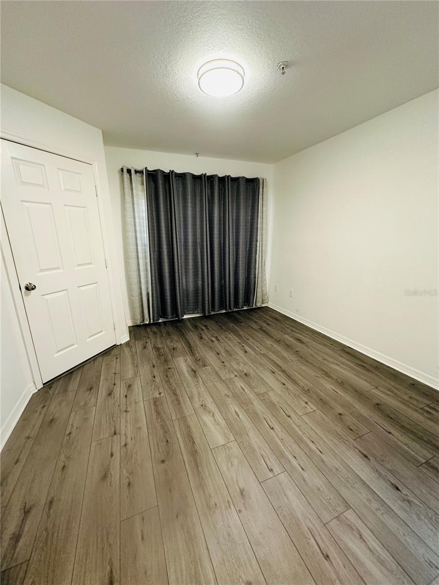 AZUR/METROWEST - Residential