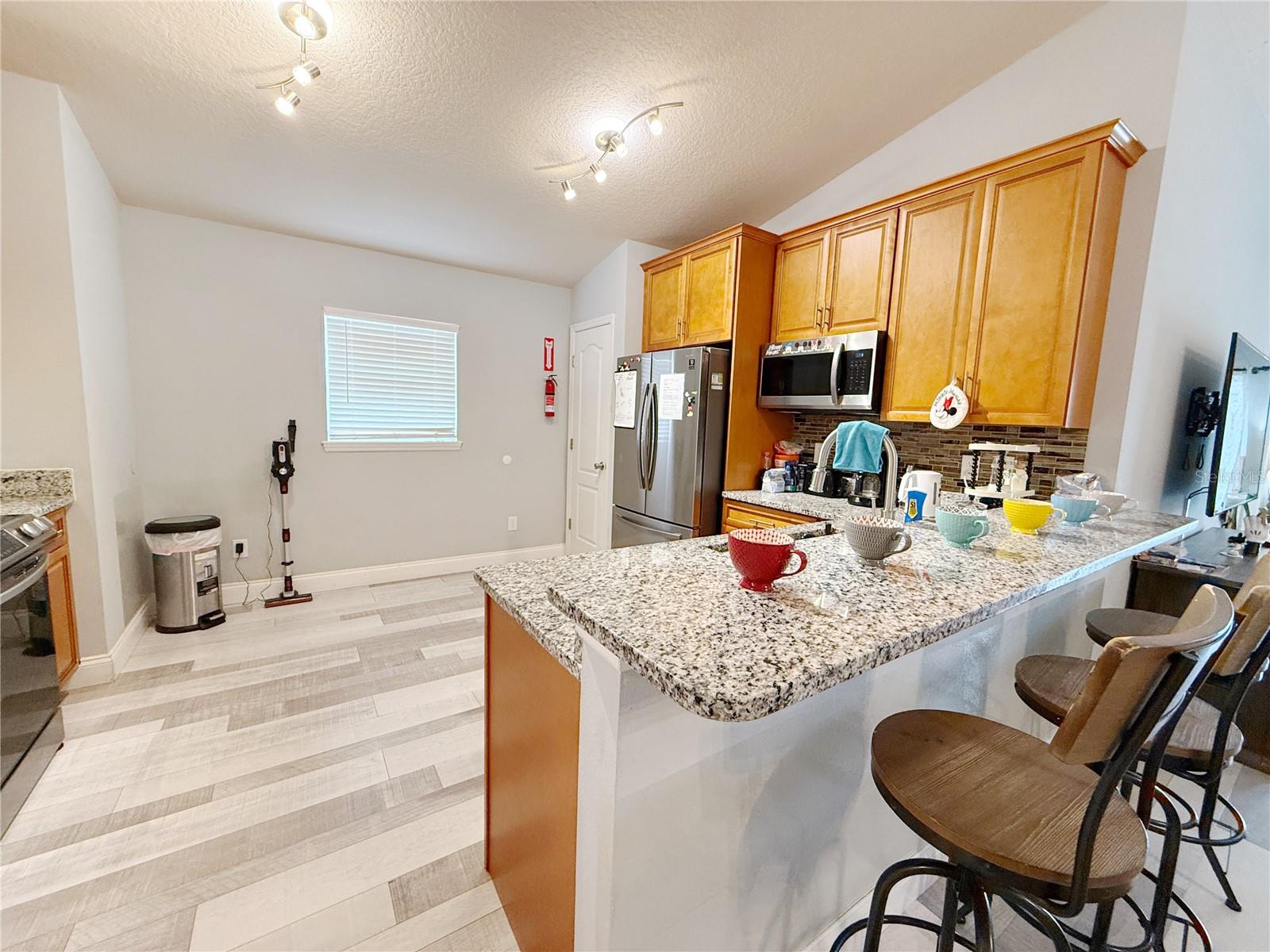 940 SANDY RIDGE DRIVE