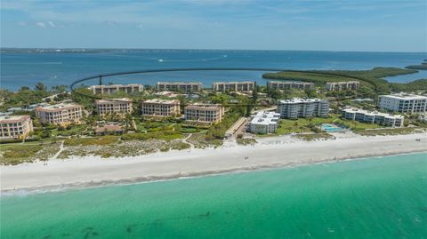 A home in LONGBOAT KEY