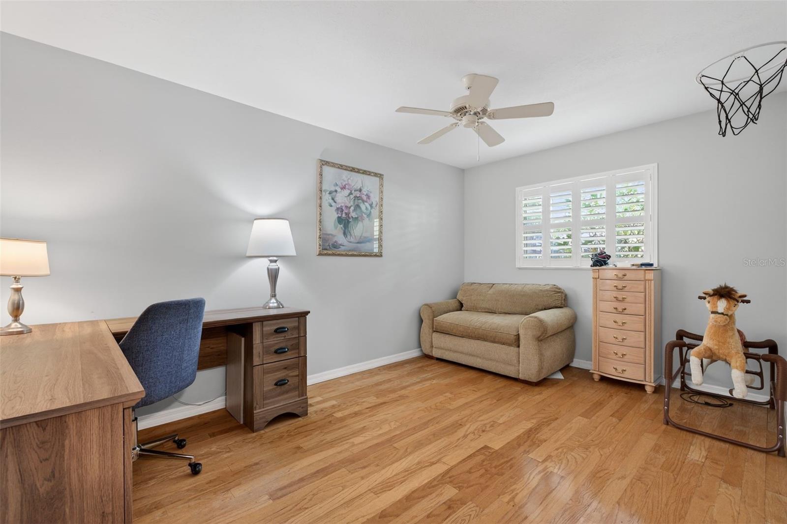 BENEVA WOODS - Residential