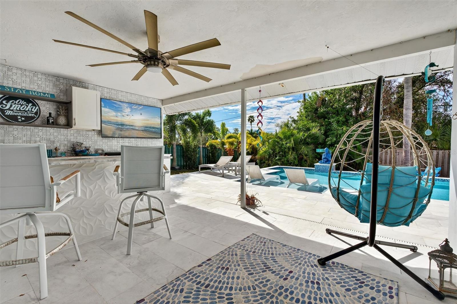 5676 BENEVA WOODS CIRCLE