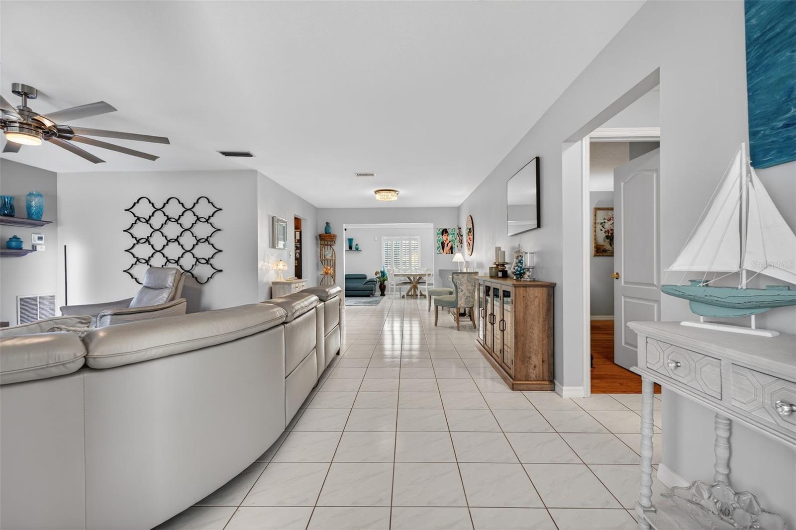 BENEVA WOODS - Residential