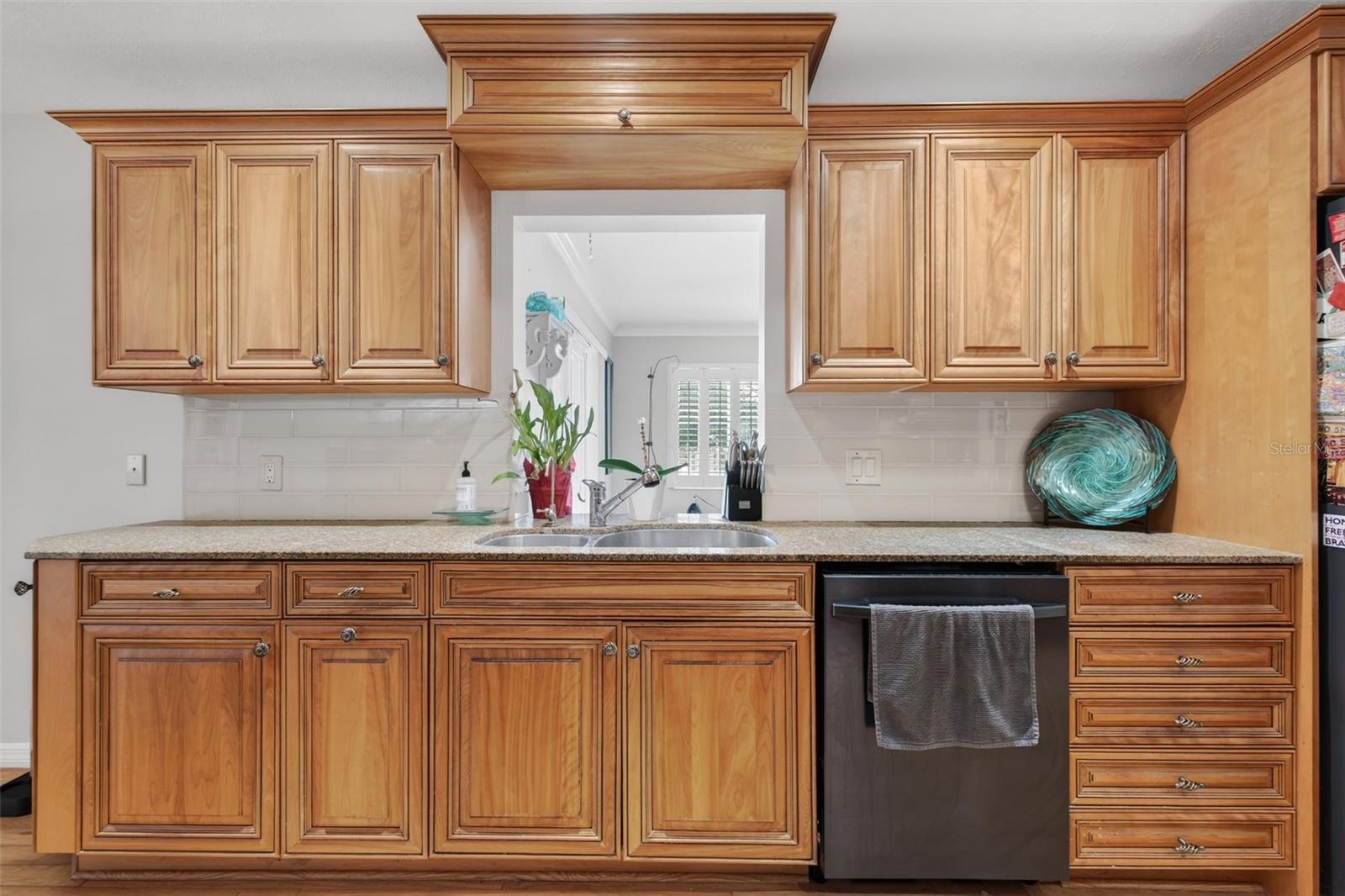 BENEVA WOODS - Residential