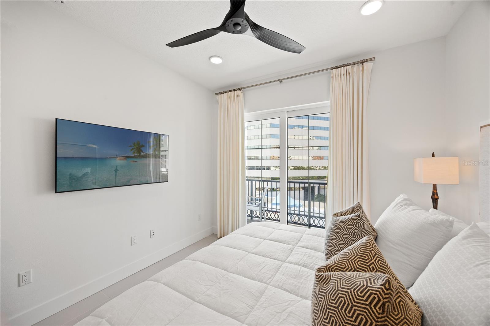 1500 STATE STREET - Residential Lease