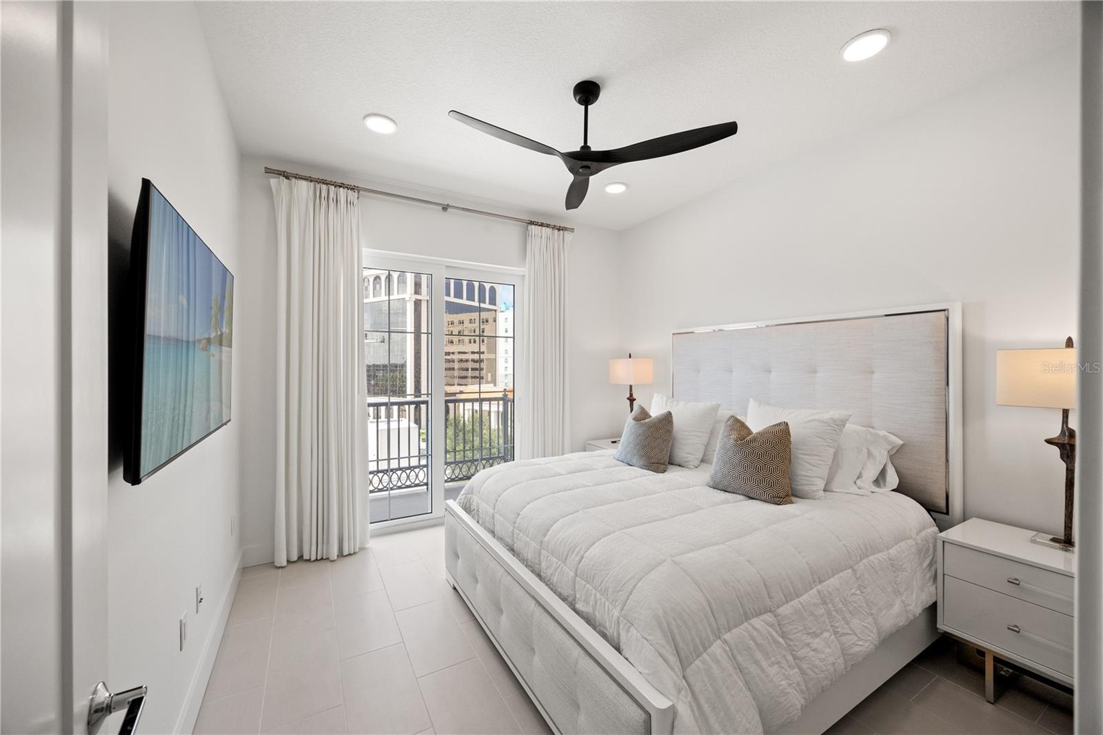 1500 STATE STREET - Residential Lease