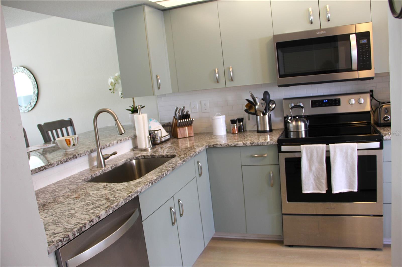 GARDENS 2 AT WATERSIDE VILLAGE - Residential