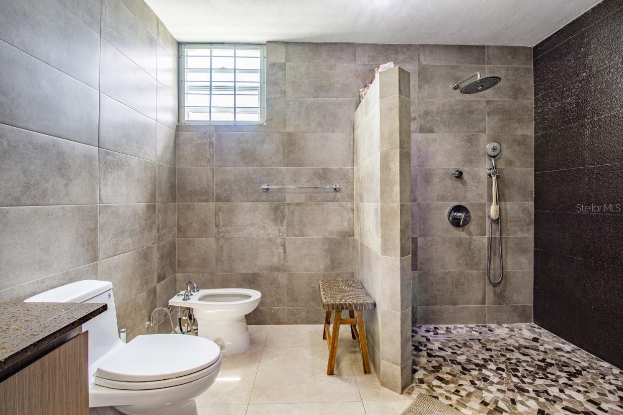 PUERTAS DEL SOL DEV. - Residential