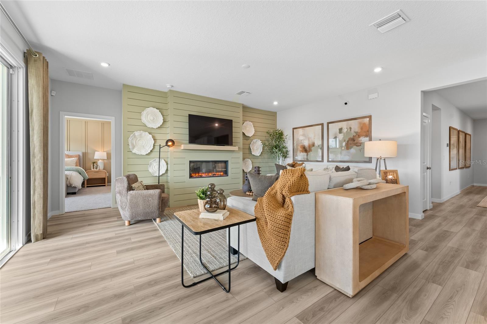 RESERVE EAST - Residential