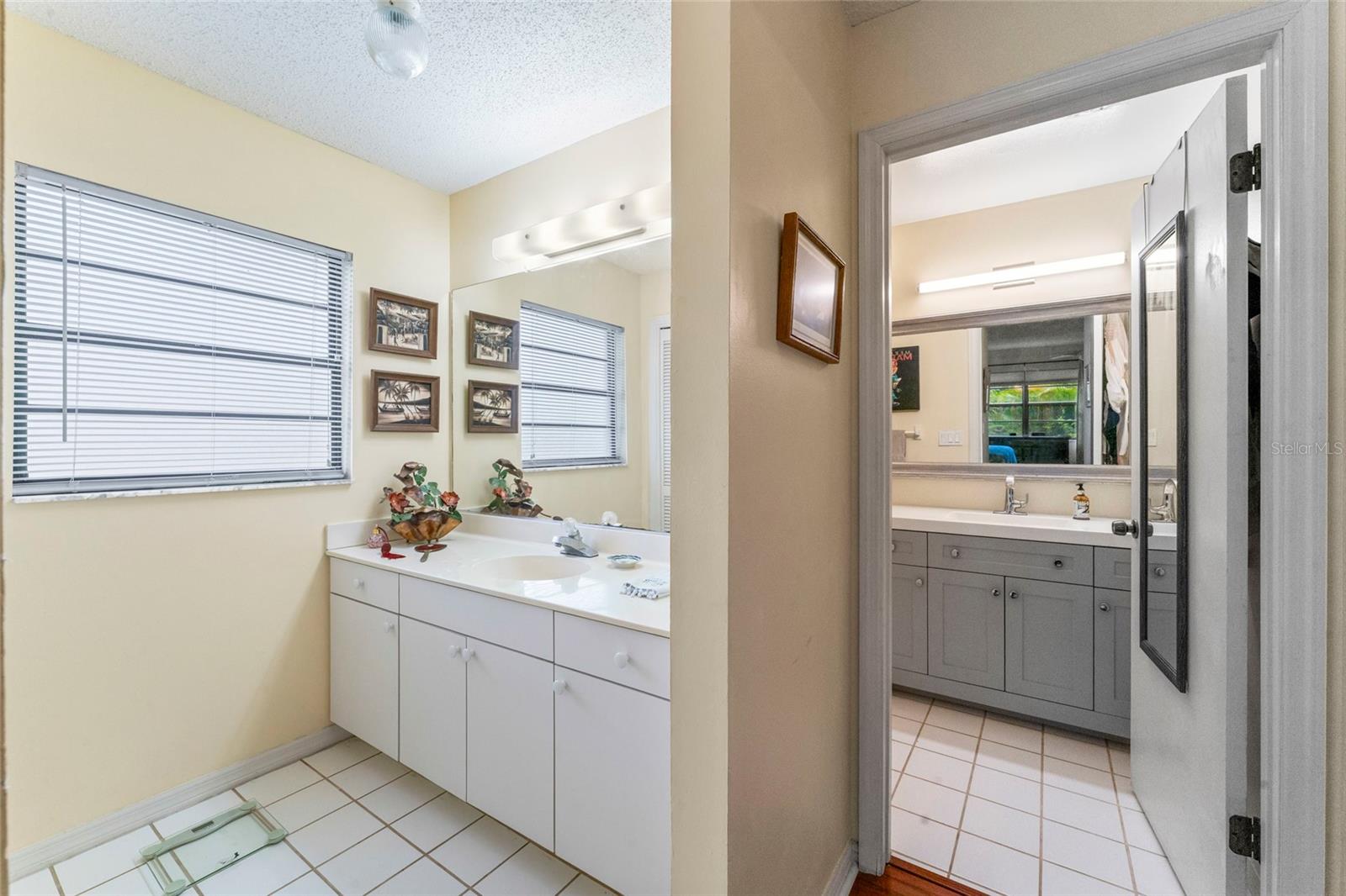 SUN CITY CENTER UNIT 32B - Residential