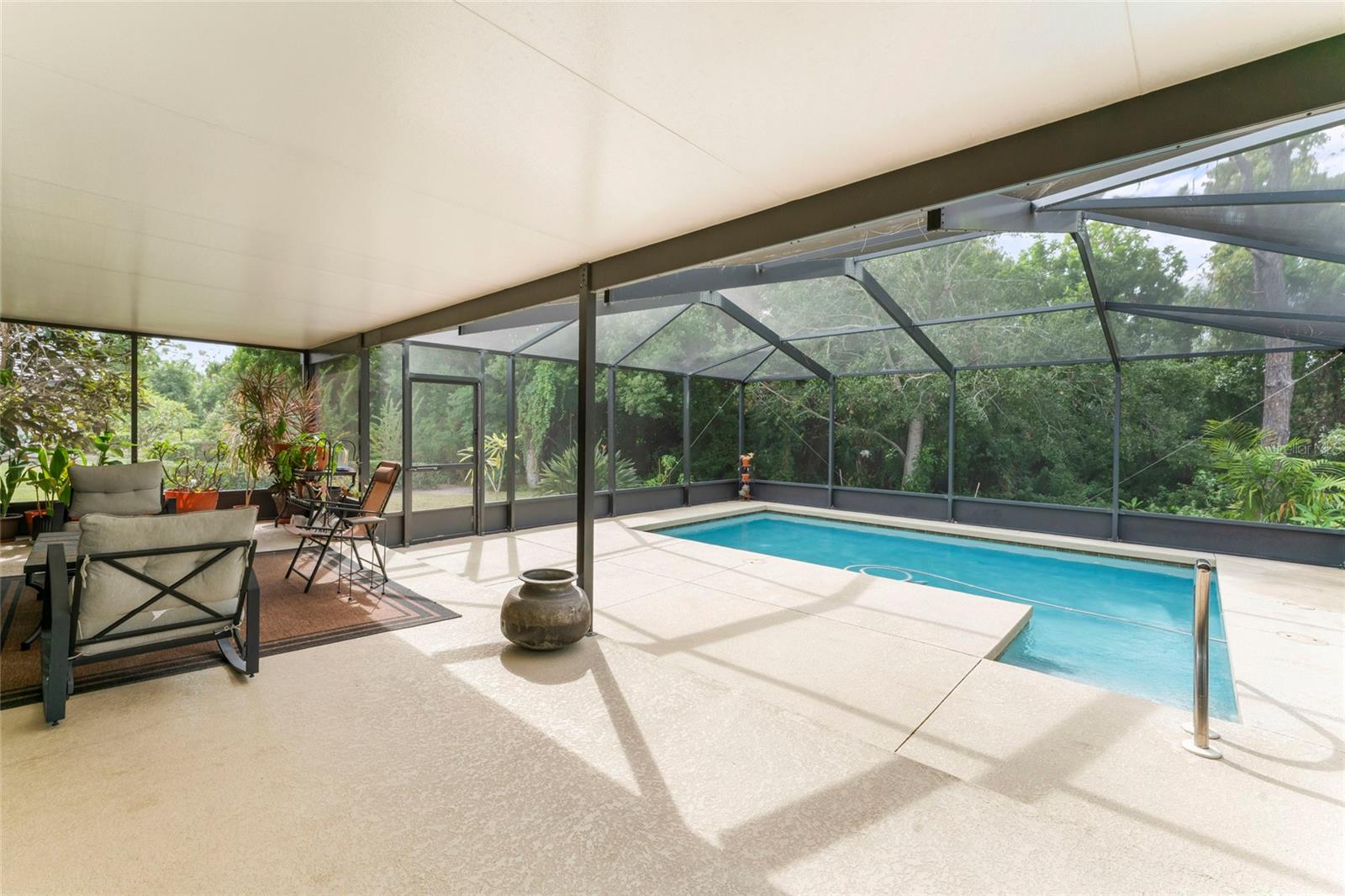 SUN CITY CENTER UNIT 32B - Residential