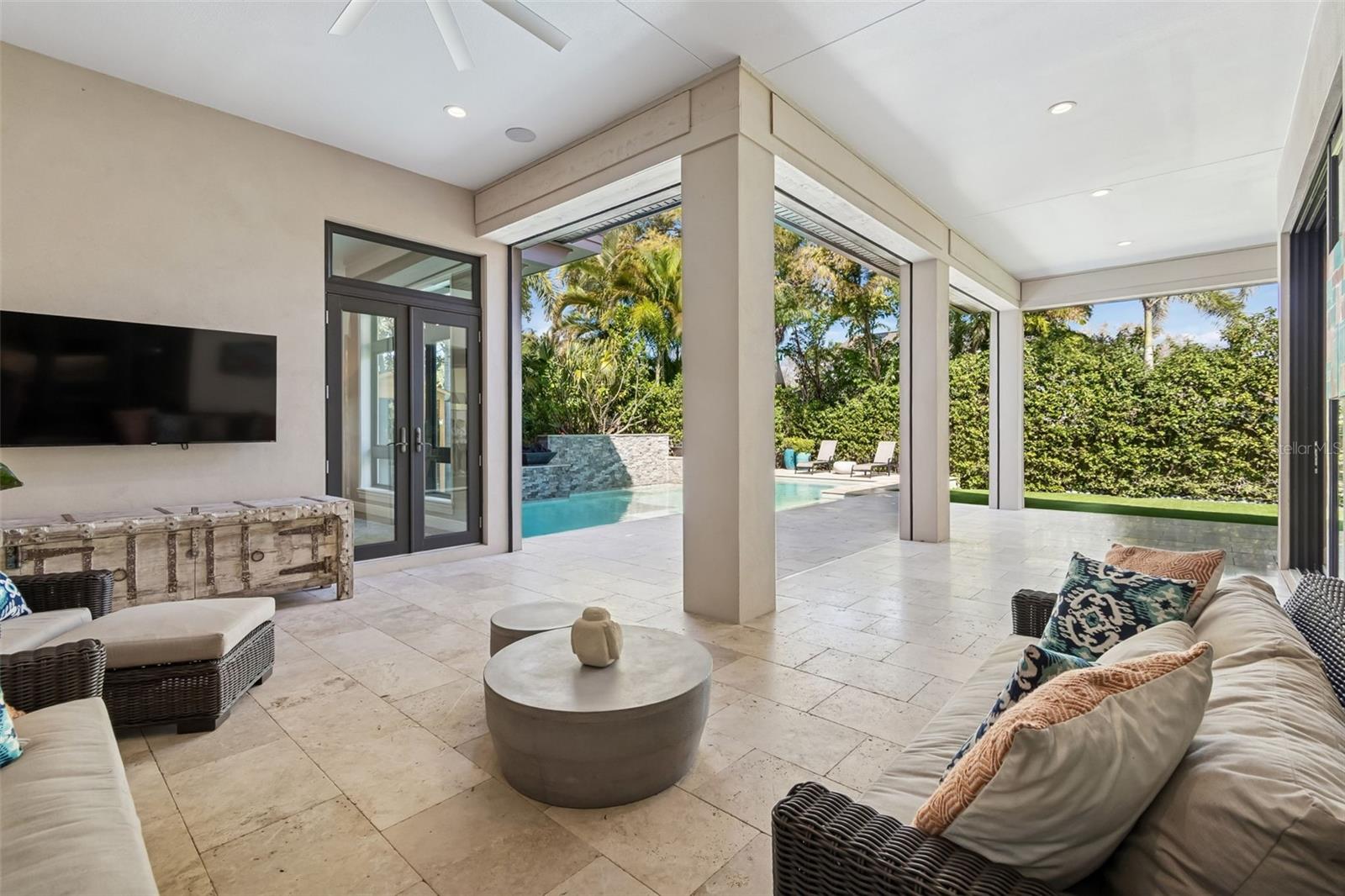 MINNEOLA - Residential