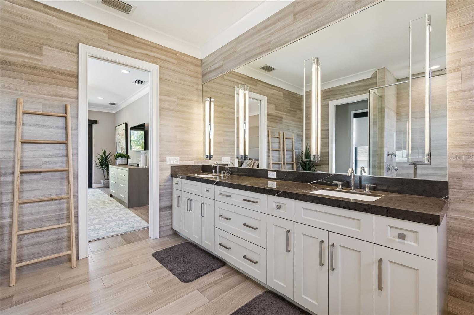 MINNEOLA - Residential