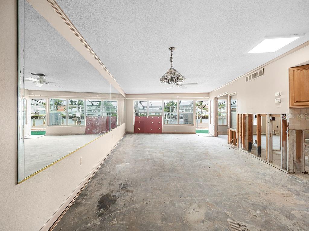 SEASIDE GARDENS REP - Residential