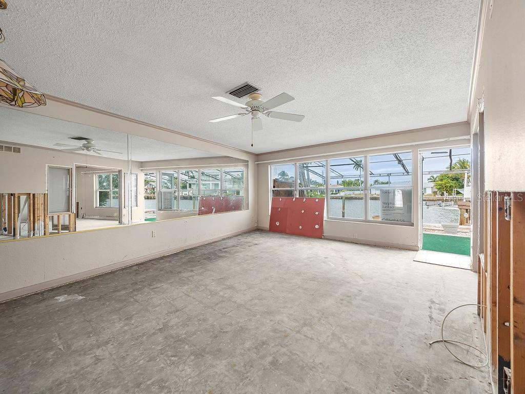 SEASIDE GARDENS REP - Residential