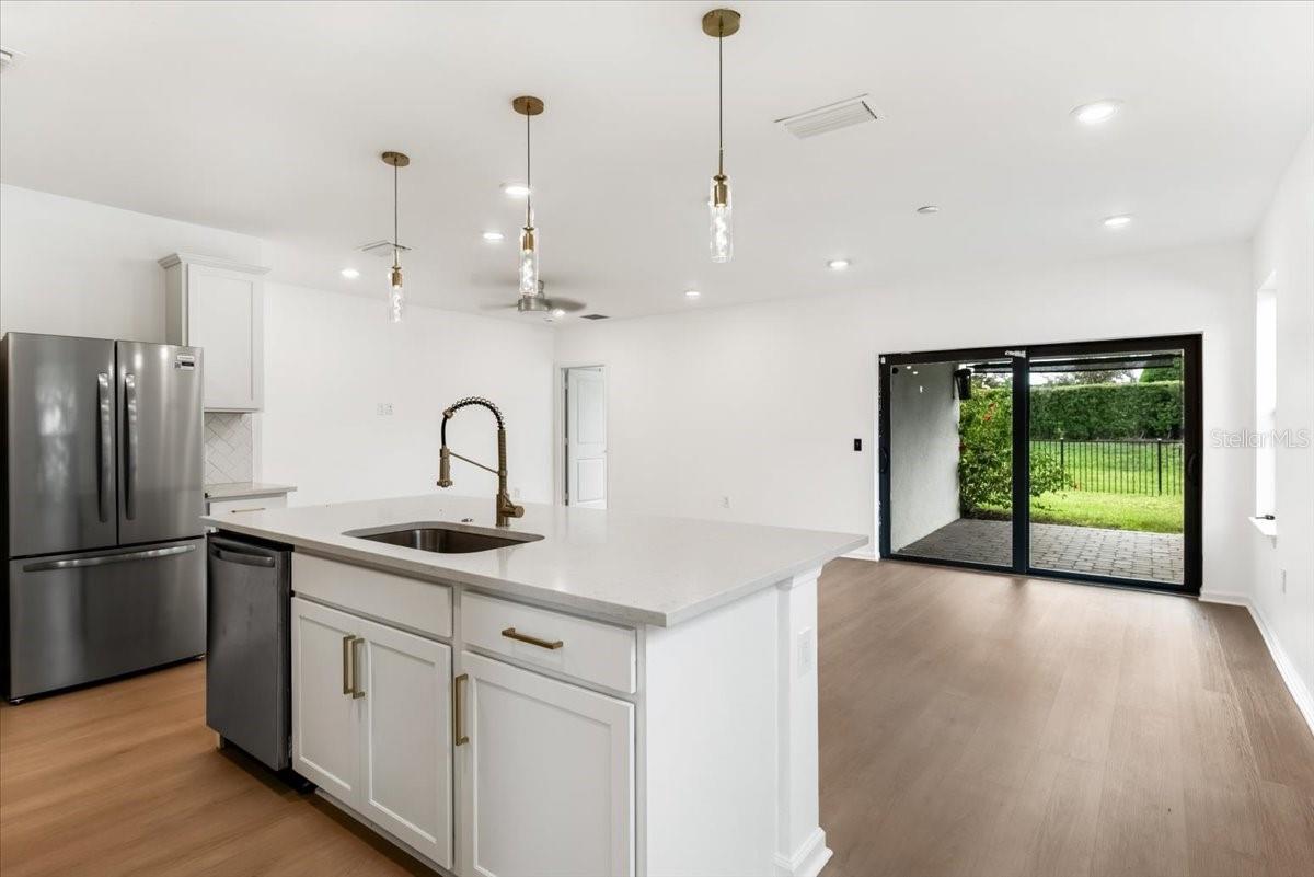6559 SILVERSTAR DRIVE