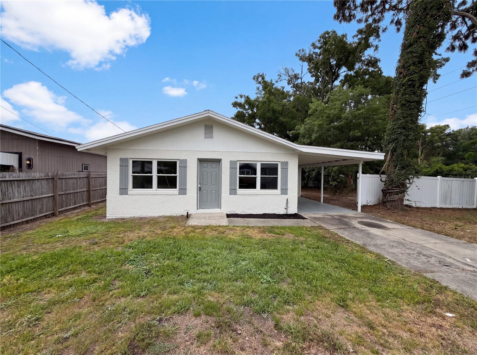 SUNSHINE GARDENS - Residential