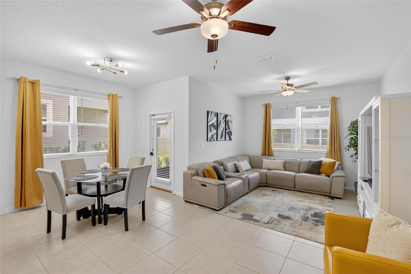 10317 TRUMPET HONEYSUCKLE WAY