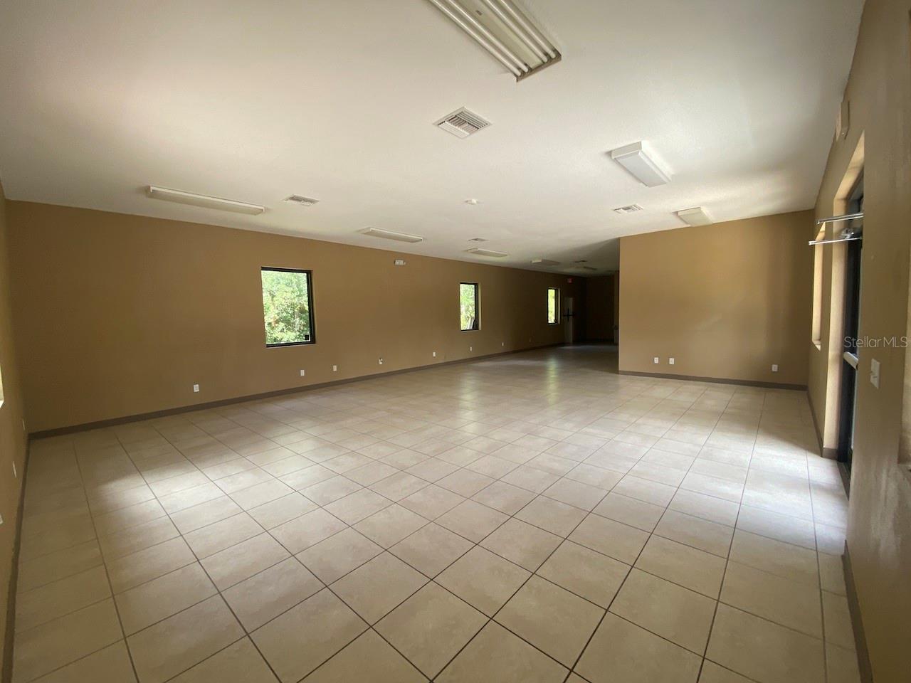 Murray Grant - Commercial Lease