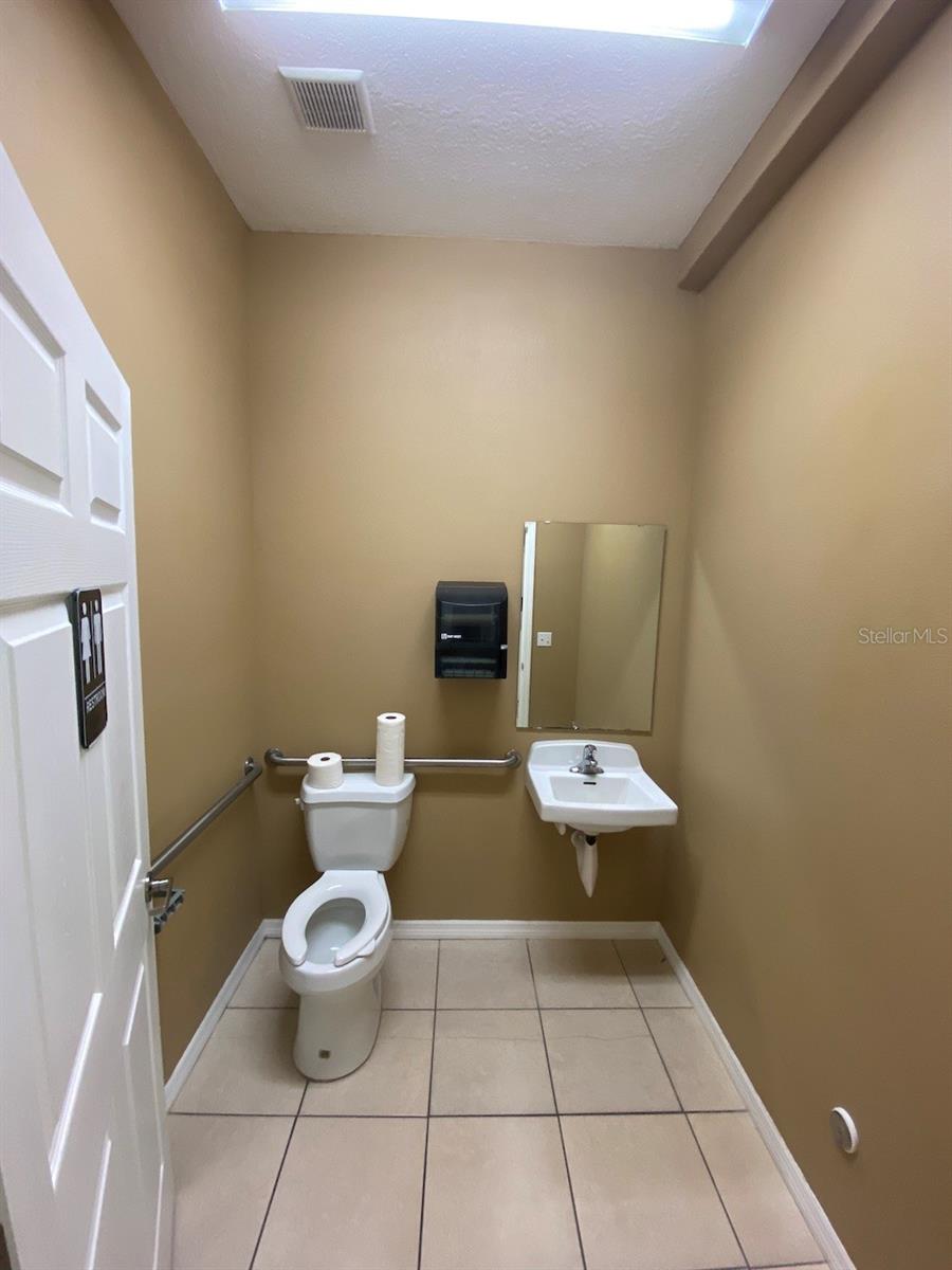 Murray Grant - Commercial Lease