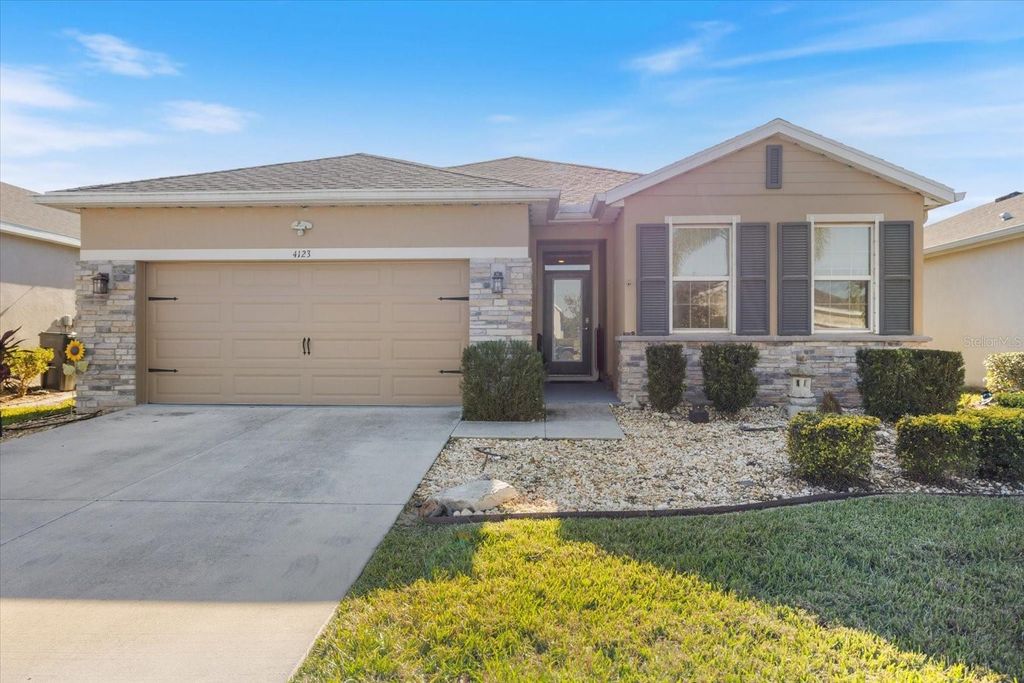 Photo of 4123 Mossy Limb Court, Palmetto, FL 34221 (MLS # N6142707)