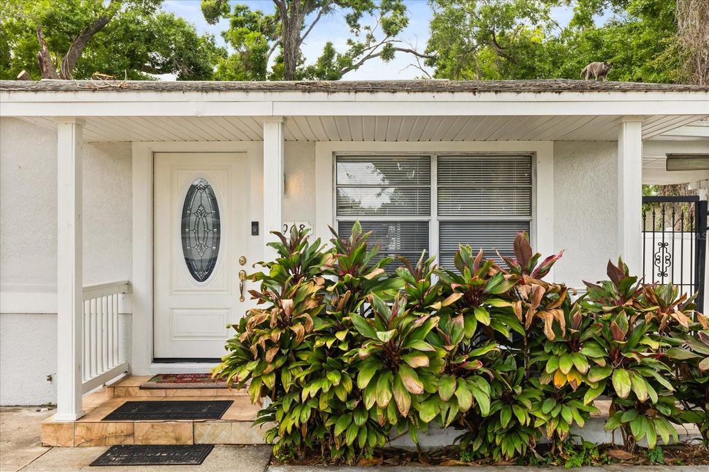 Photo of 6908 N Oregon Avenue, Tampa, FL 33604 (MLS # O6392077)