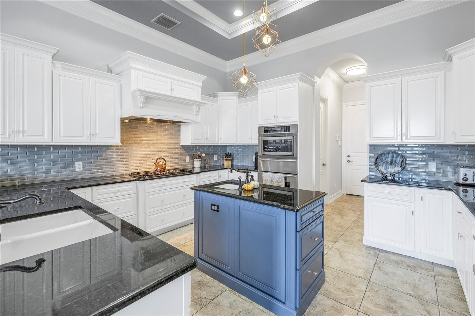 THE RESERVE OF OLD TAMPA BAY - Residential Lease