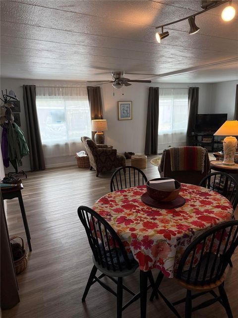 Tiny photo for 89 Mauna Loa Drive, Leesburg, FL 34788 (MLS # G5109095)