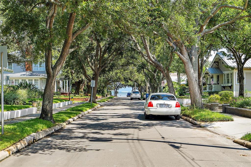 BAYSHORE PLACE - Residential