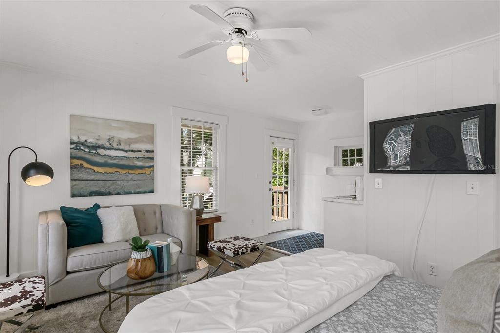 BAYSHORE PLACE - Residential