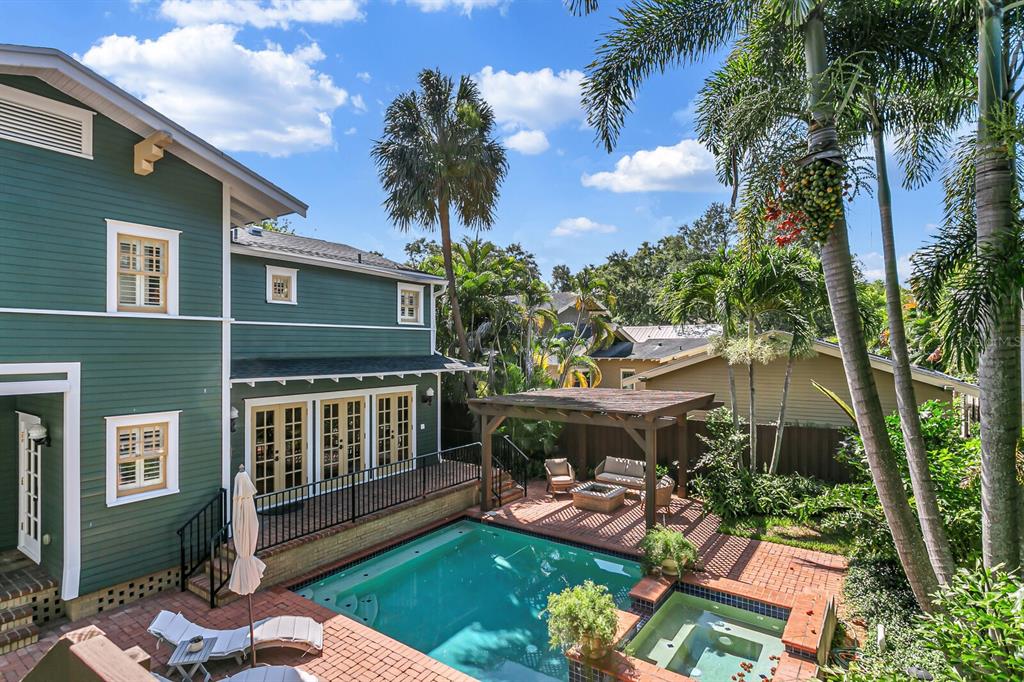 BAYSHORE PLACE - Residential