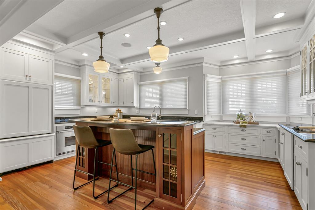 BAYSHORE PLACE - Residential