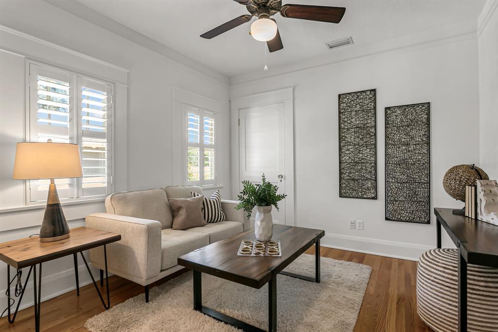 BAYSHORE PLACE - Residential