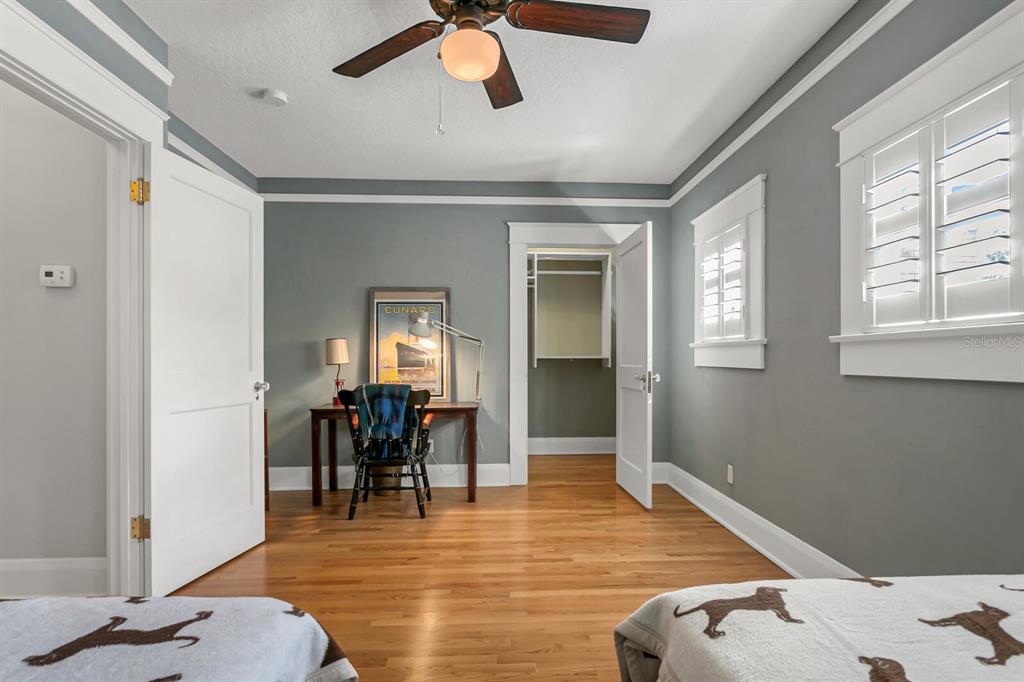 BAYSHORE PLACE - Residential