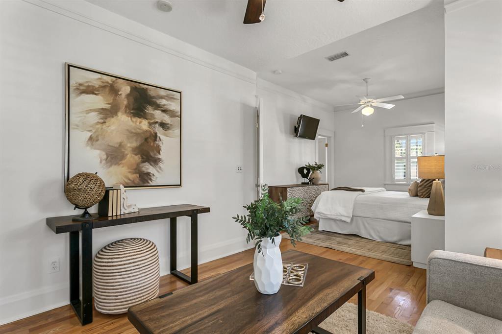 BAYSHORE PLACE - Residential