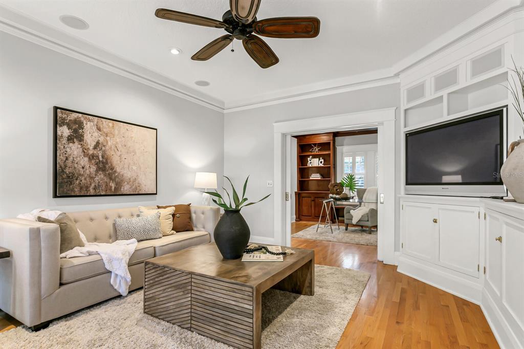 BAYSHORE PLACE - Residential