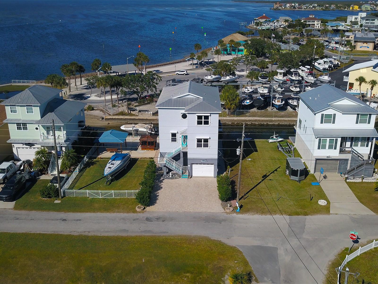 HUDSON BEACH ESTATES - Residential