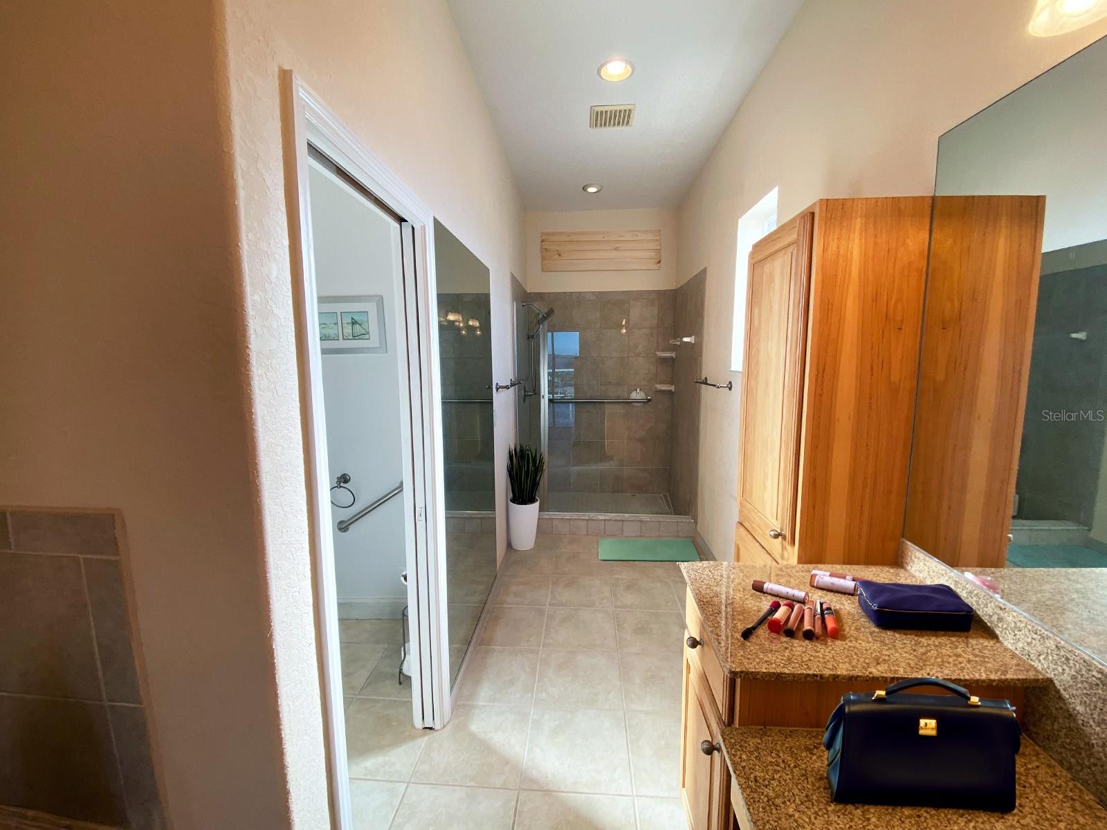 HUDSON BEACH ESTATES - Residential