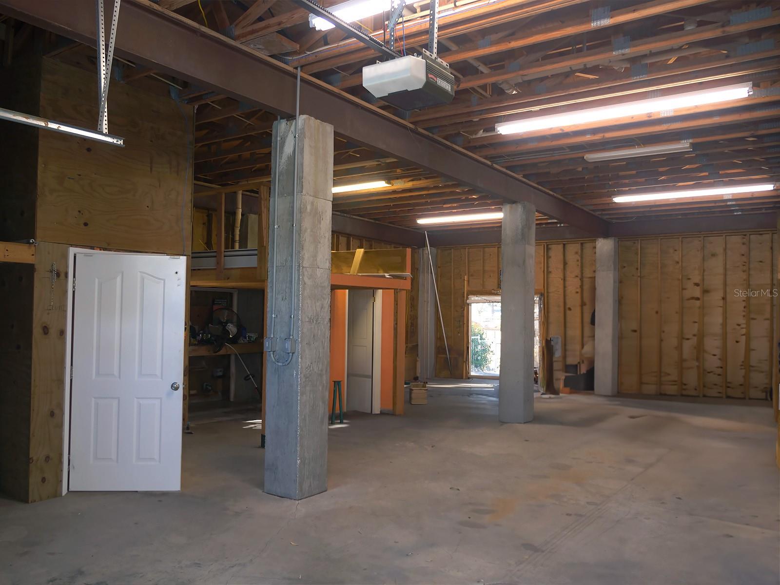 HUDSON BEACH ESTATES - Residential