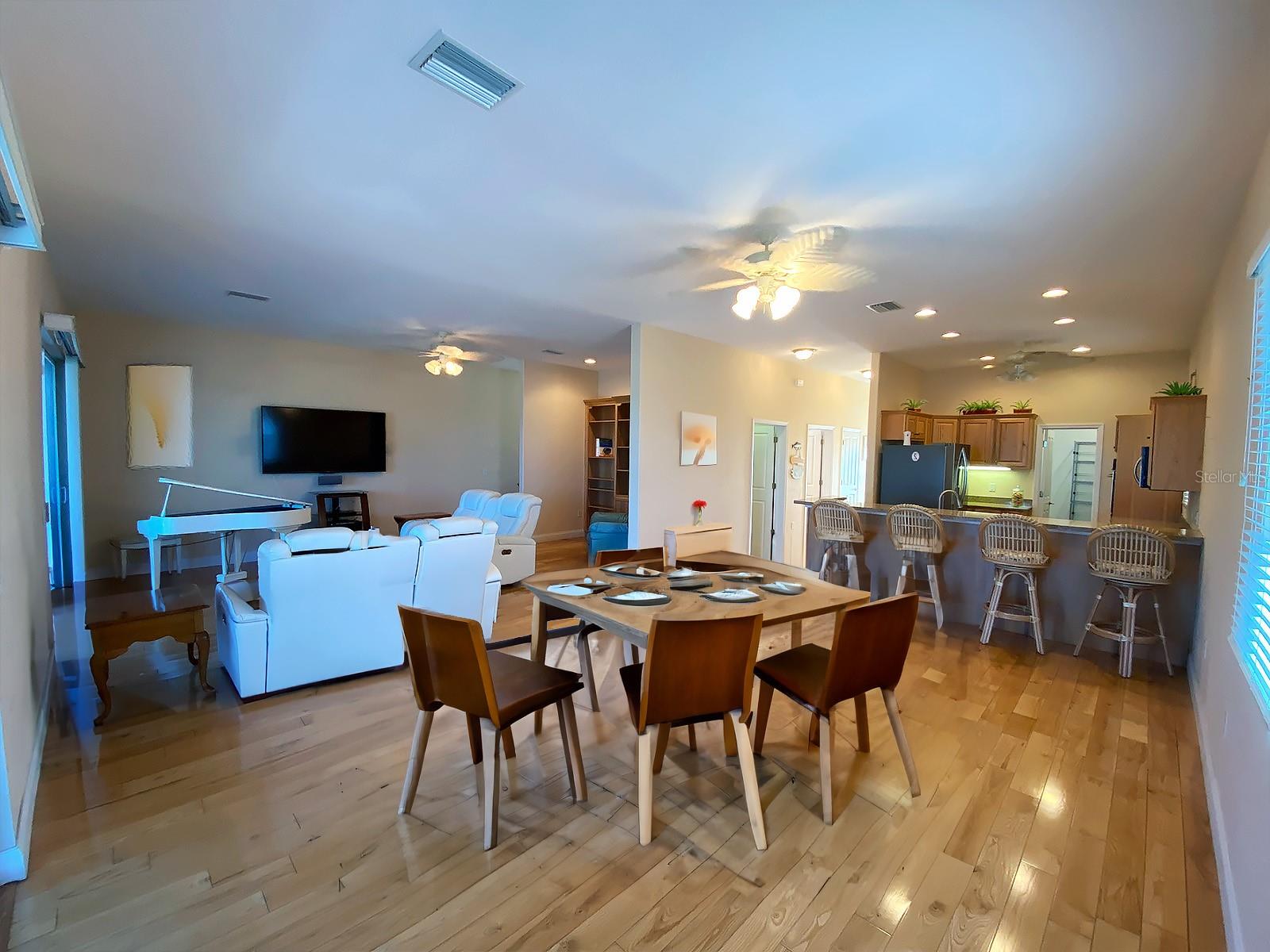 HUDSON BEACH ESTATES - Residential