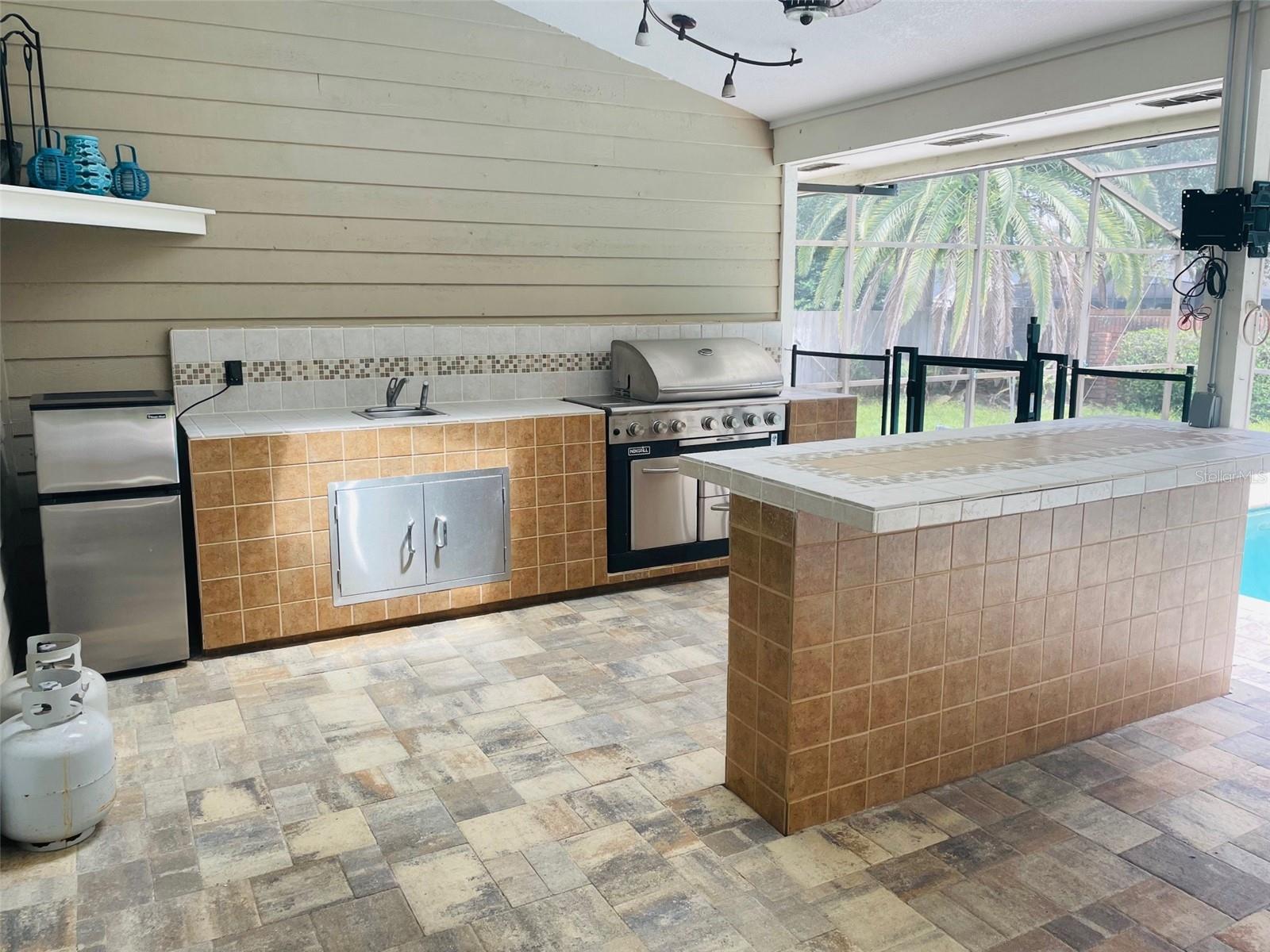 SABAL POINT SABAL VIEW AT - Residential