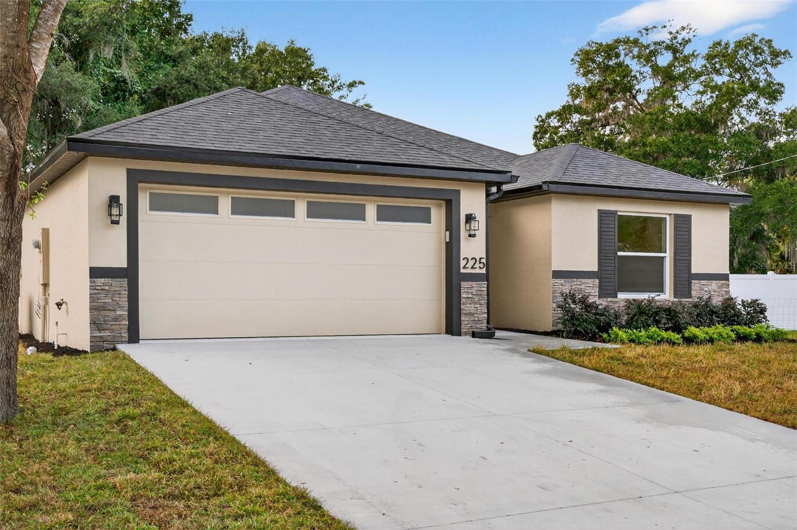 THOMAS COX ADDITION - Residential