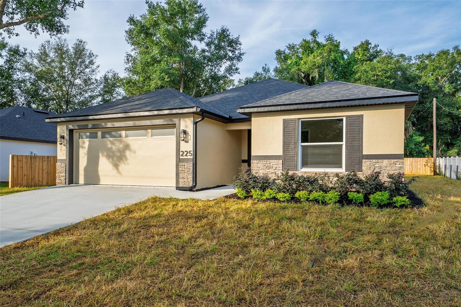 THOMAS COX ADDITION - Residential