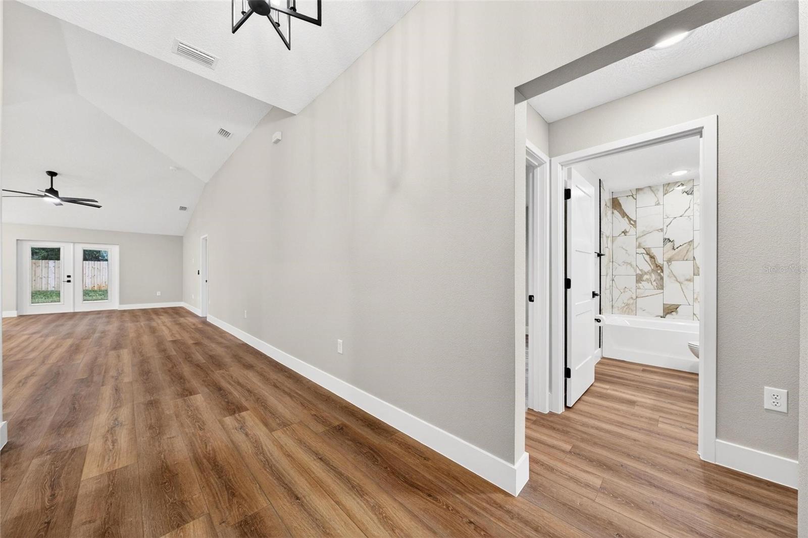 THOMAS COX ADDITION - Residential