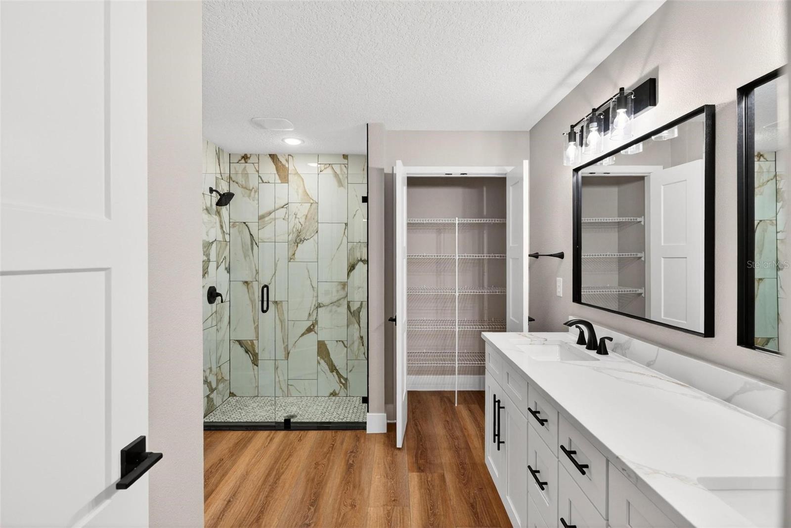 THOMAS COX ADDITION - Residential