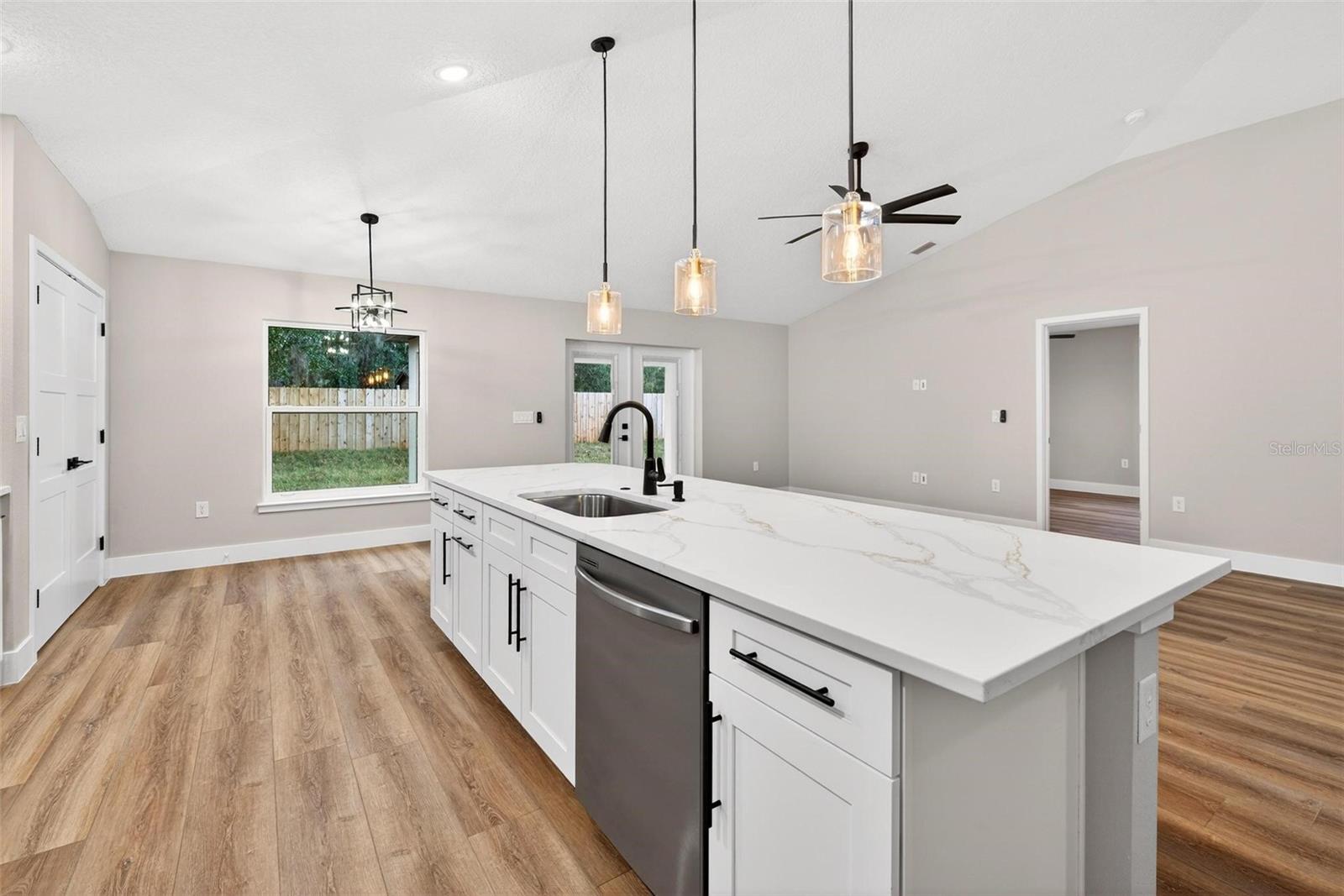 THOMAS COX ADDITION - Residential