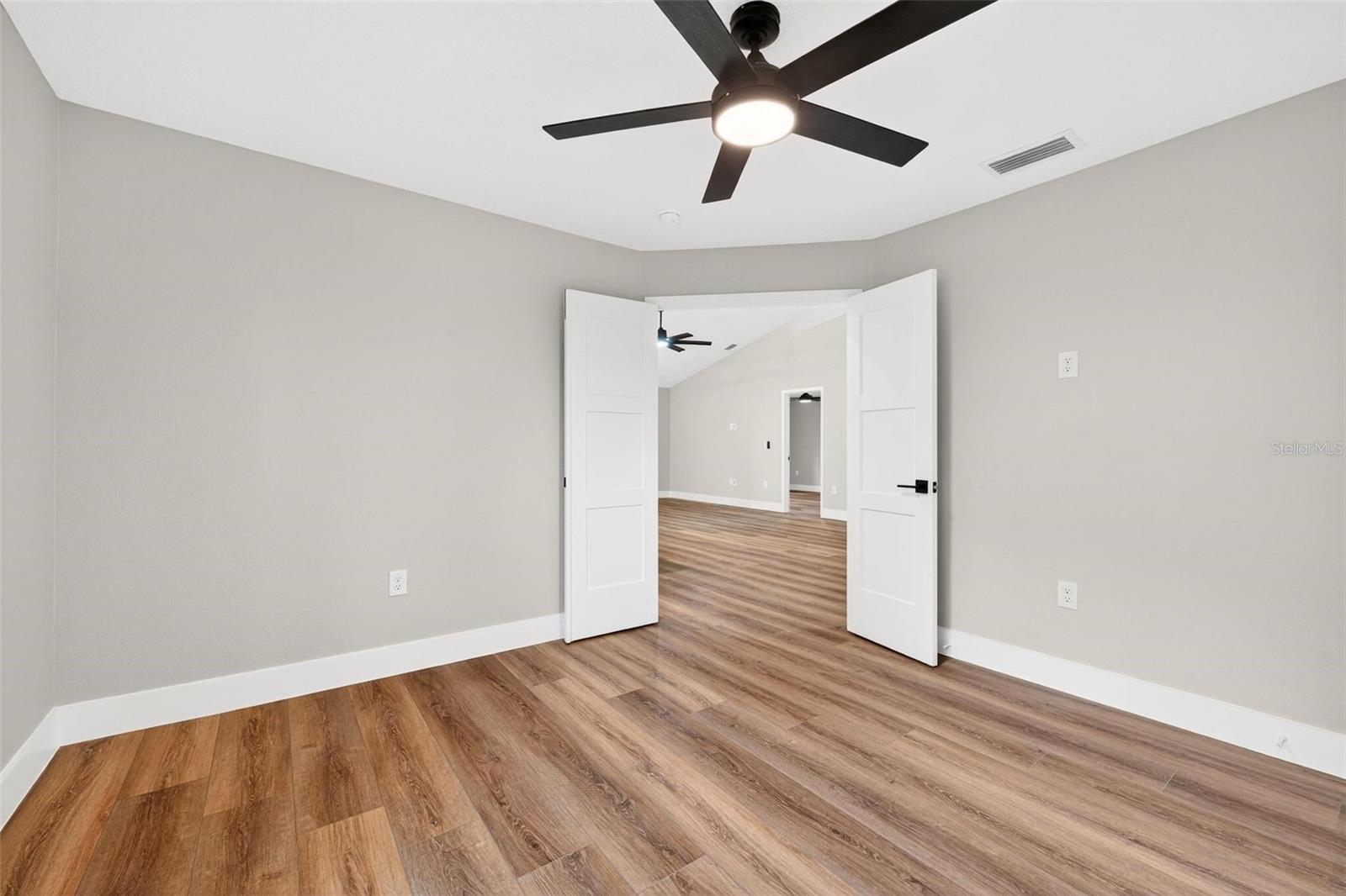 THOMAS COX ADDITION - Residential