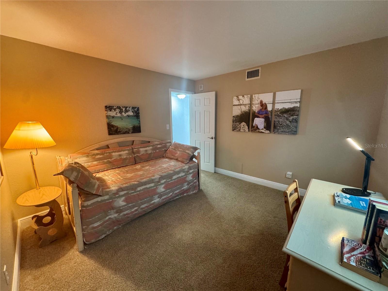 LANDMARK TOWERS - Residential Lease