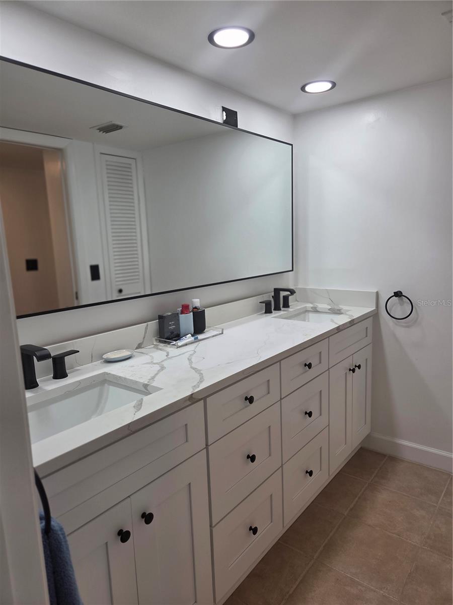 IMPERIAL PINES CONDO - Residential Lease